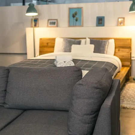 Loft-style Ground Floor Flat Apartment