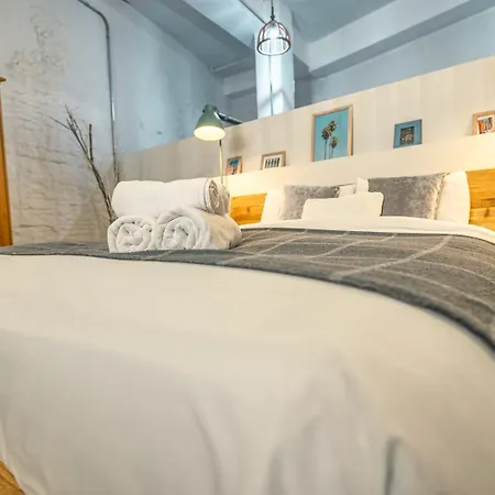 Loft-style Ground Floor Flat Apartment
