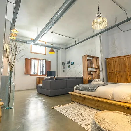 Loft-style Ground Floor Flat Apartment