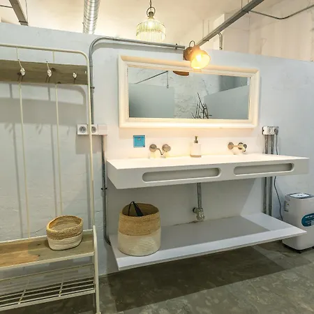 Loft-style Ground Floor Flat Apartamento *